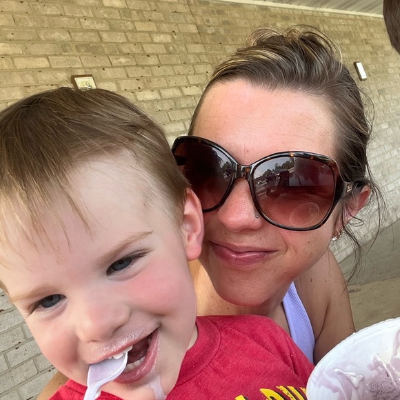 Meet your Posher, Dawn - Picture 6 of 16